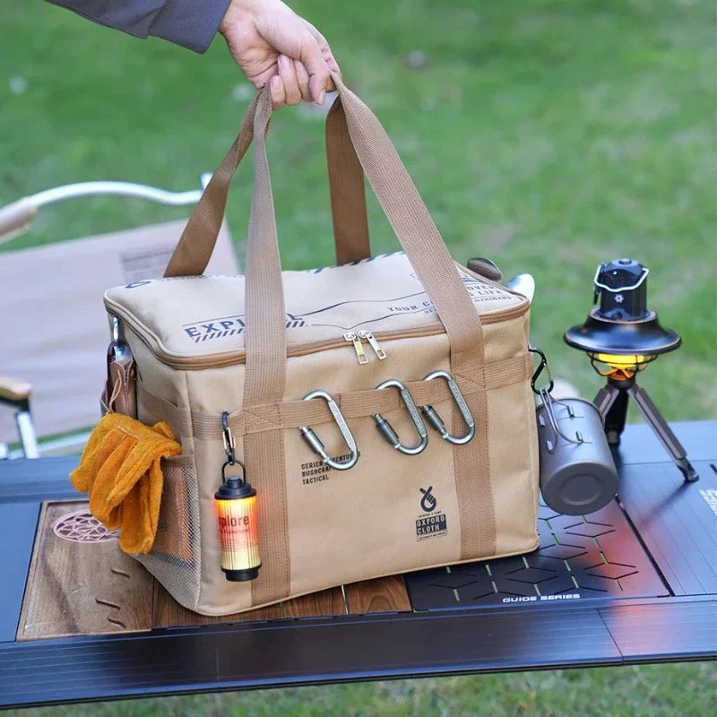 Padded picnic and camping gear bag